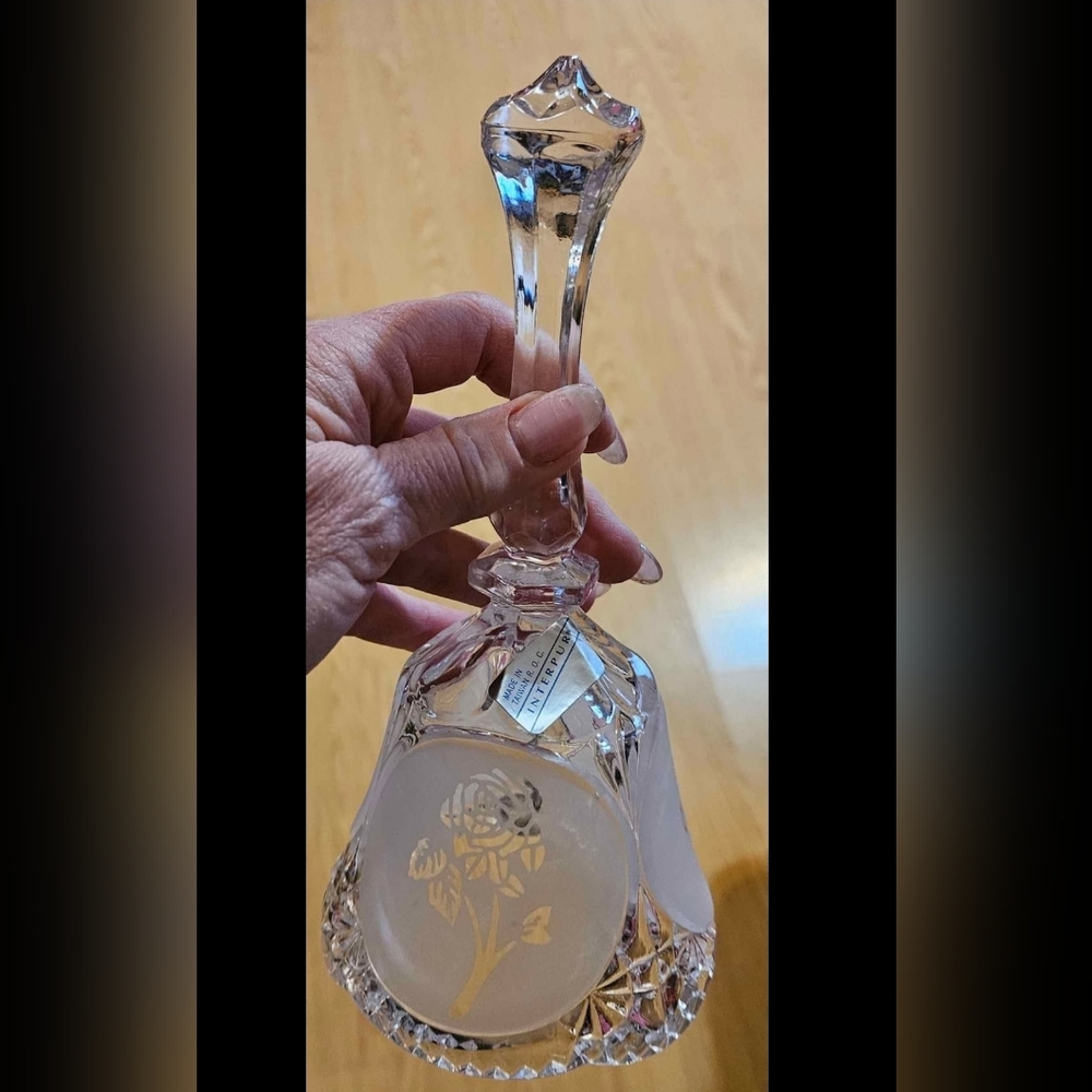Interpur Frosted Crystal Rose Etched Bell approx 8" x 3.75"